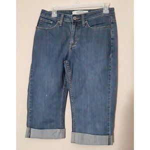Women’s Crop Cuffed Capri Jeans size 6 Summer Denim Shorts